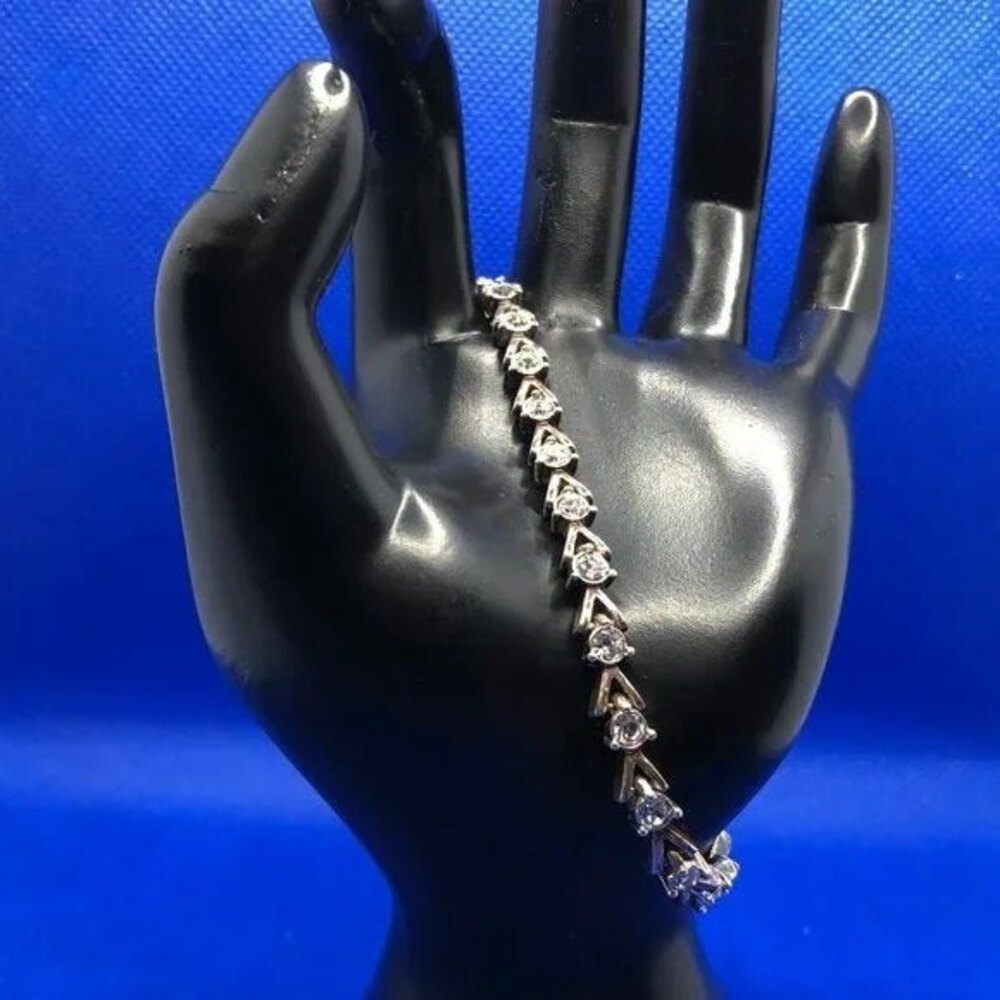 Avon Silver Tone Rhinestone Bracelet